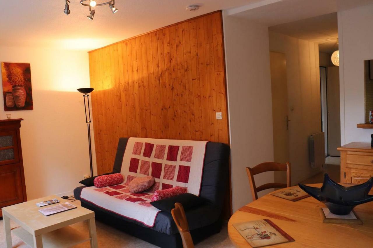 Le Nid De Barrier Apartment Bagneres-de-Luchon ภายนอก รูปภาพ