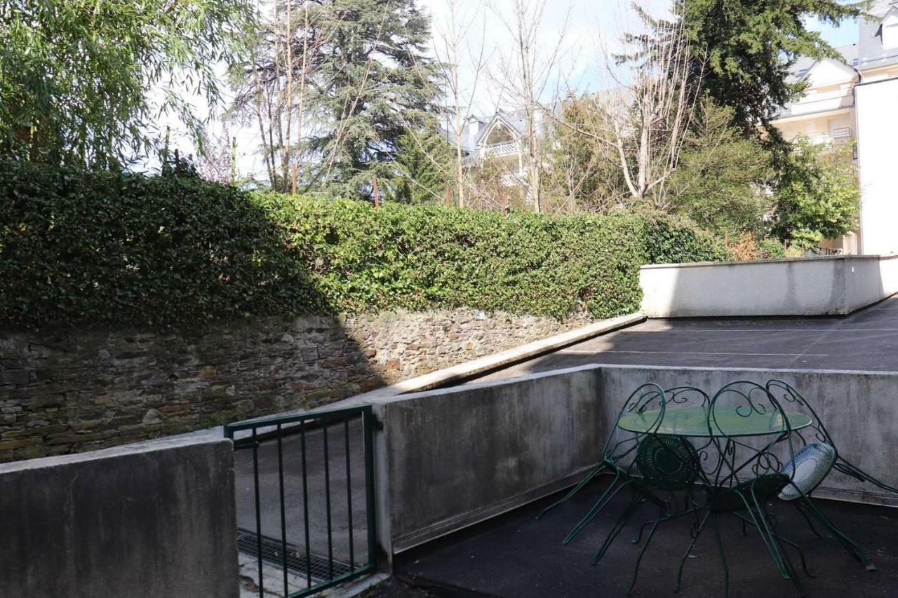 Le Nid De Barrier Apartment Bagneres-de-Luchon ภายนอก รูปภาพ
